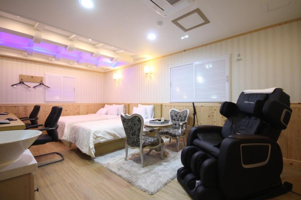 Yeosu Mj Motel Exterior foto